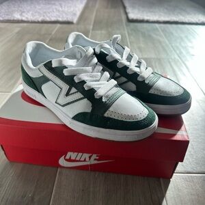 Vans Lowland Green Sneakers Size 6.5